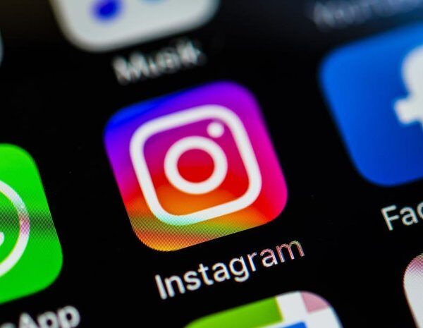Facebook, Instagram та WhatsApp запровадили платні підписки: розкрито переваги