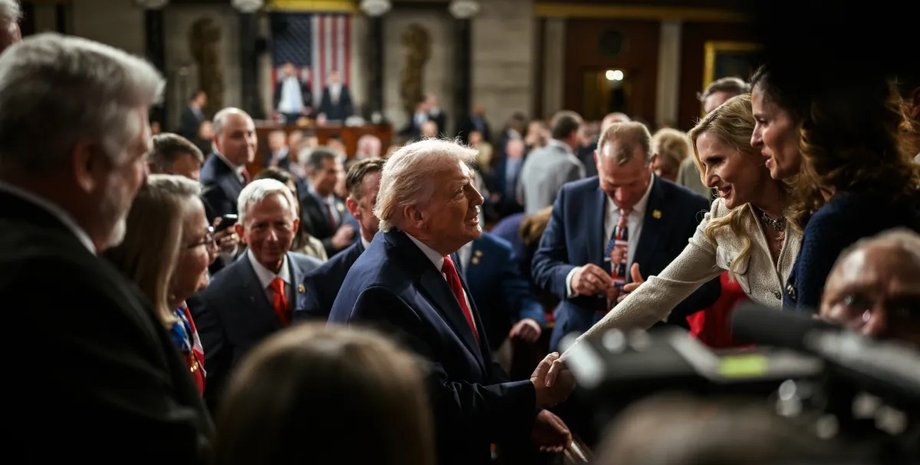 Проміжні вибори в США: як Трамп змінює правила гри, щоб захопити Конгрес 6