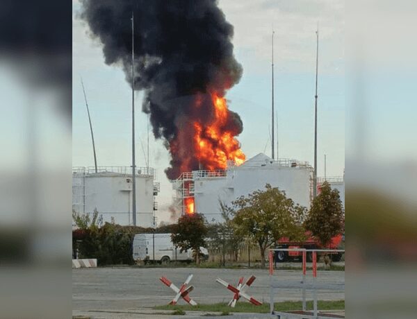 Головна 87 Дрони атакували російську нафтобазу: подробиці та відео ураження