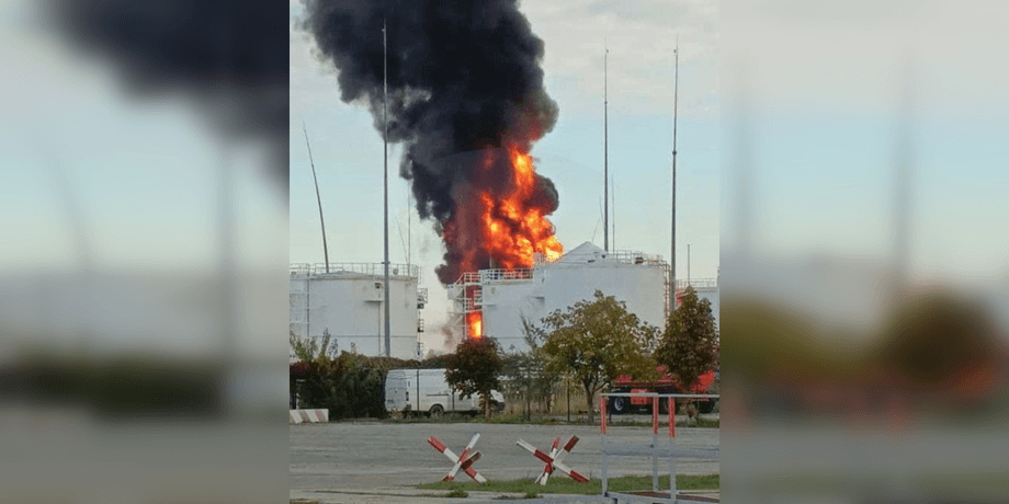Дрони атакували російську нафтобазу: подробиці та відео ураження 2 Дрони атакували російську нафтобазу: подробиці та відео ураження 2