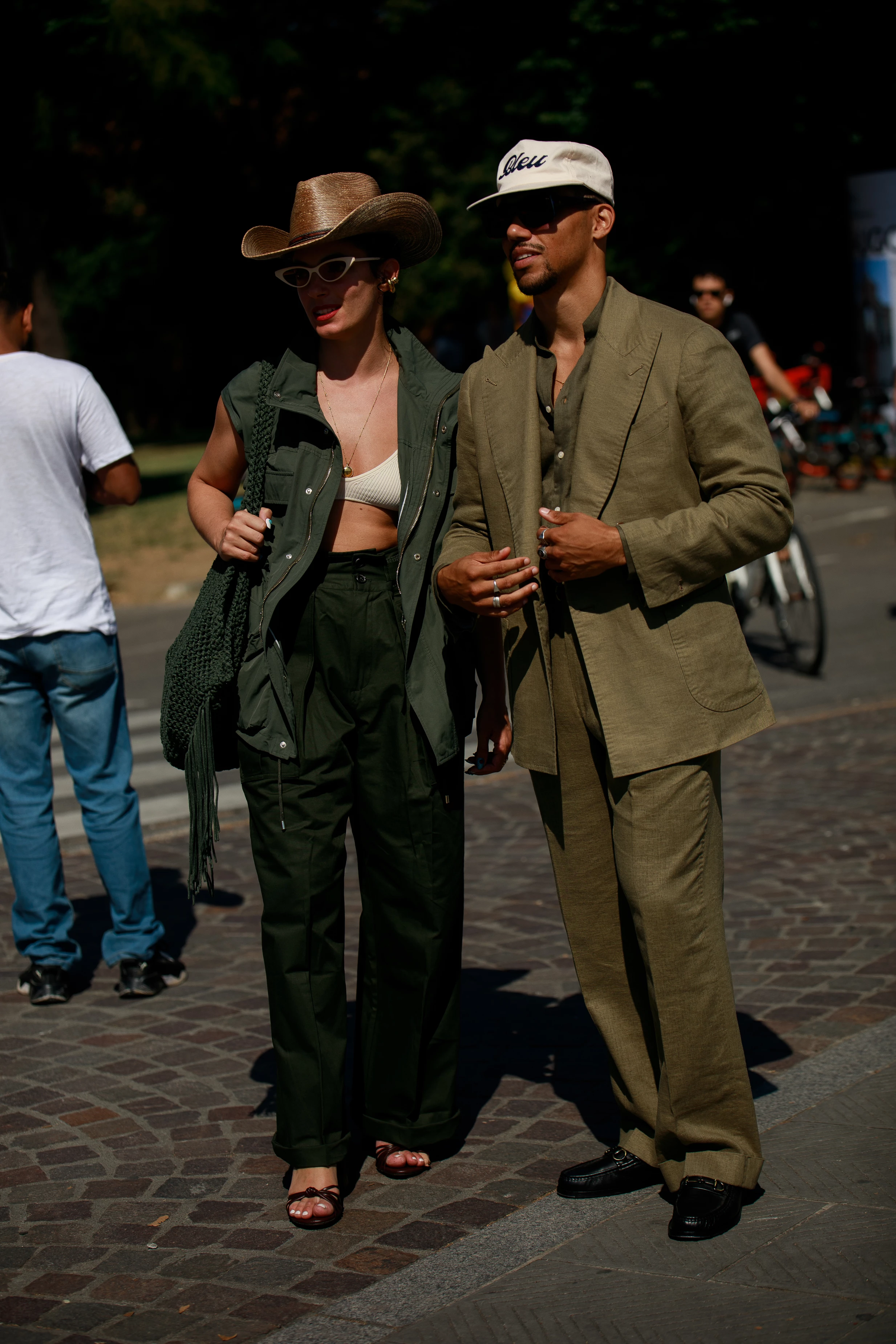 Флоренція палає: стильні образи з Pitti Uomo, що задають тренди 42 Флоренція палає: стильні образи з Pitti Uomo, що задають тренди4