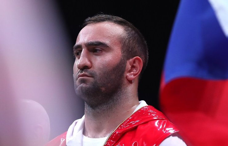 Усик віддасть чемпіонський пояс росіянину? Розкрито неочікувану причину 4