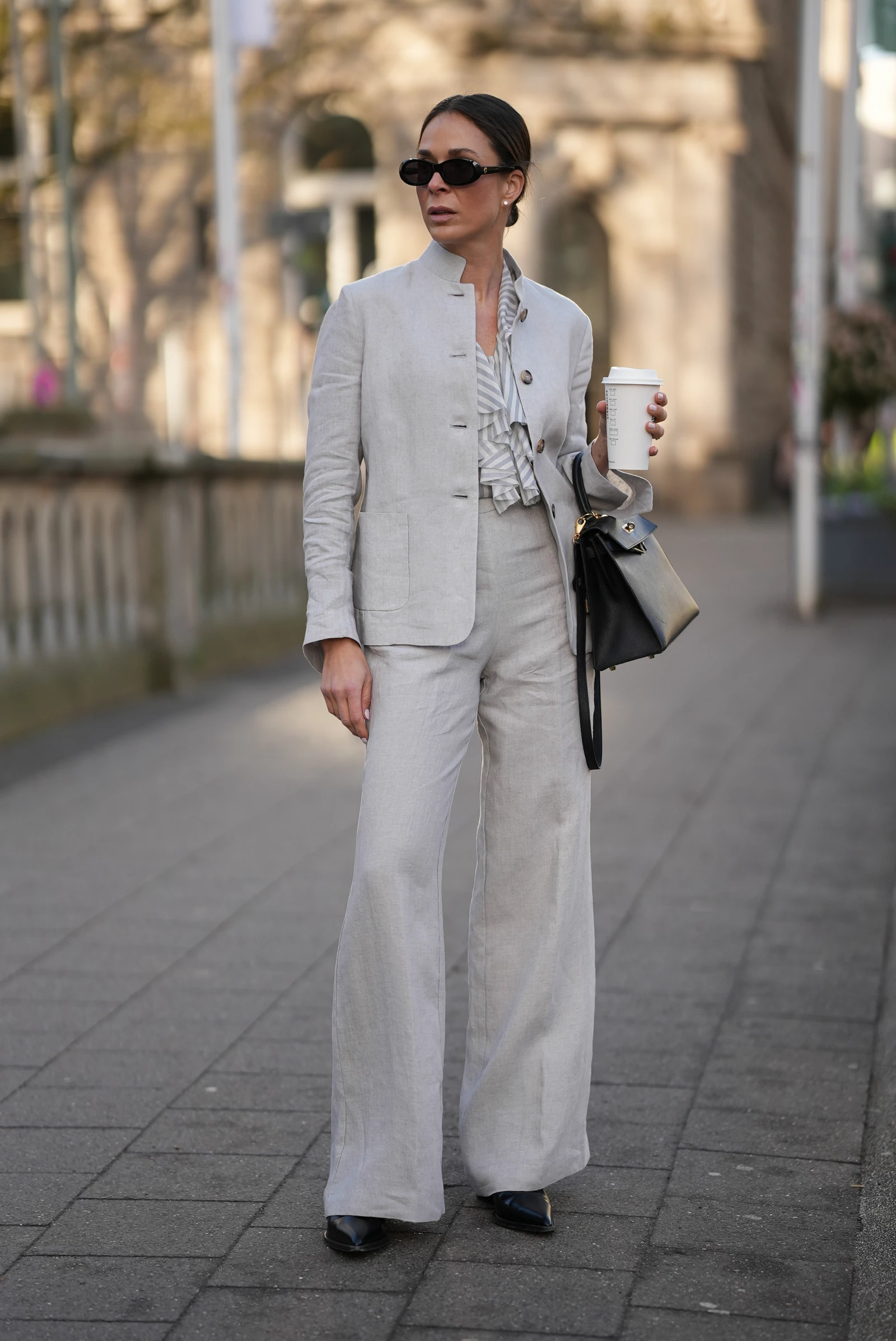 Літній костюм: універсальний стиль для офісу та вечірніх зустрічей 5 Літній костюм: універсальний стиль для офісу та вечірніх зустрічей0
