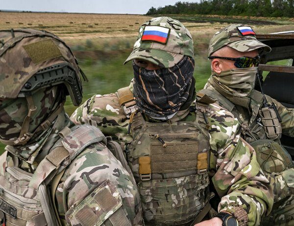 Російські війська штурмують нові рубежі: деталі просування під Харковом