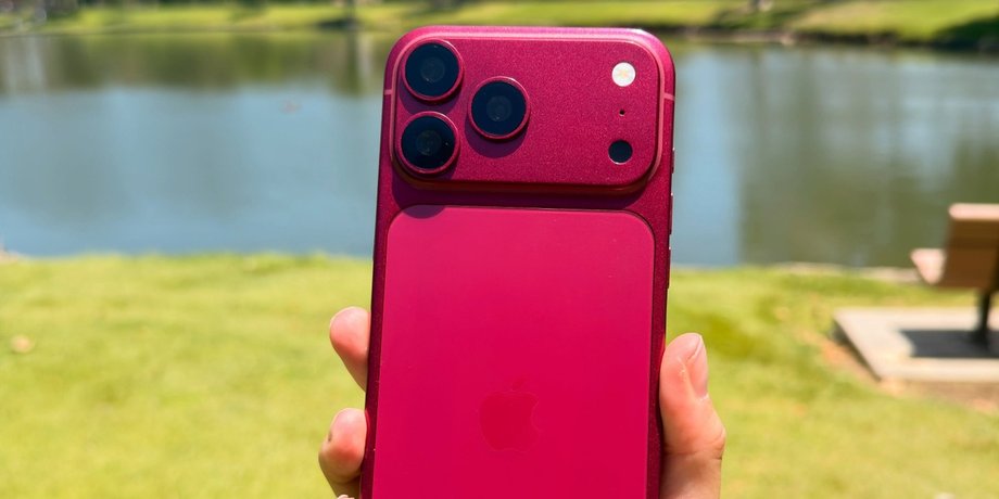 Показуємо iPhone 18 Pro у кольорі "Вишня": розкриваємо приховані недоліки нового дизайну 2 Показуємо iPhone 18 Pro у кольорі "Вишня": розкриваємо приховані недоліки нового дизайну 2