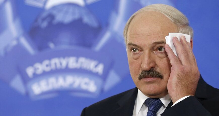 Лукашенко: політолог розкрив два шляхи — від Муссоліні до Франко