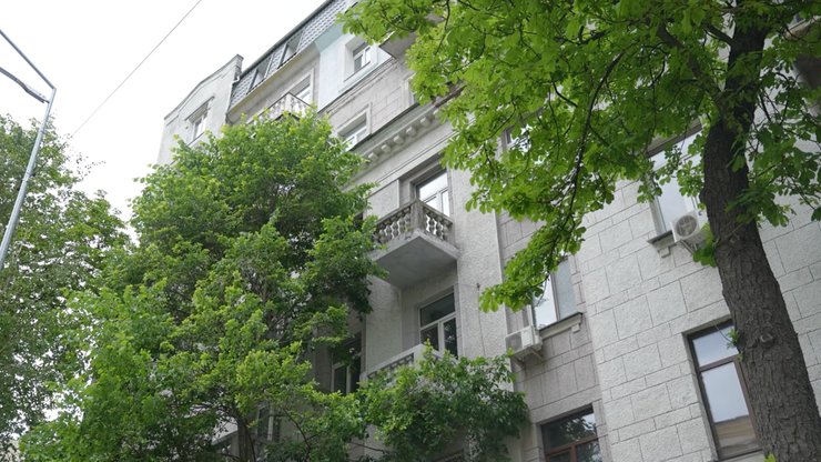 Мотовиловець з "Слуги народу" орендує елітне житло втричі дешевше: розслідування Bihus.Info 5 Мотовиловець з "Слуги народу" орендує елітне житло втричі дешевше: розслідування Bihus.Info 5
