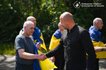 Україна визволила 7 цивільних українців з полону РФ: зворушливі кадри повернення 17 Україна визволила 7 цивільних українців з полону РФ: зворушливі кадри повернення 17