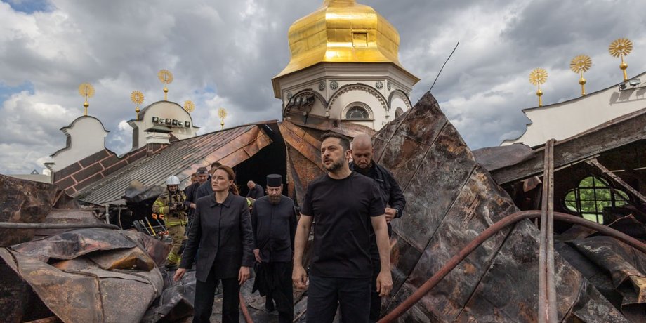 Зустріч лідерів: Зеленський запрошує Путіна до діалогу на саміті G7 2 Зустріч лідерів: Зеленський запрошує Путіна до діалогу на саміті G7 2
