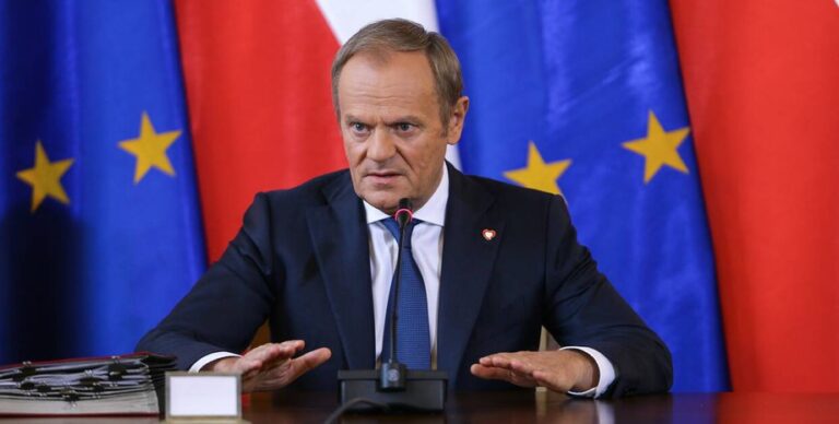 Туск закликає Київ: "Вирішіть минуле, щоб уникнути майбутніх криз" 1