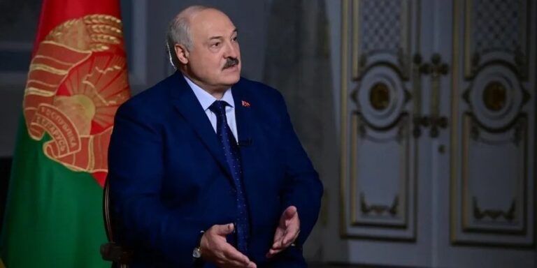 Лукашенко пояснив Зеленському: війська з Білорусі не підуть 1