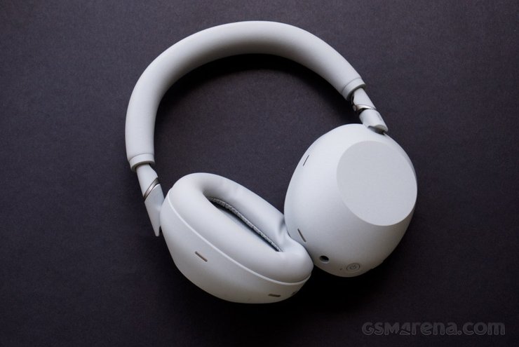 Розкрито топ-3 навушники 2026 року: гідна заміна Sony від експертки 6