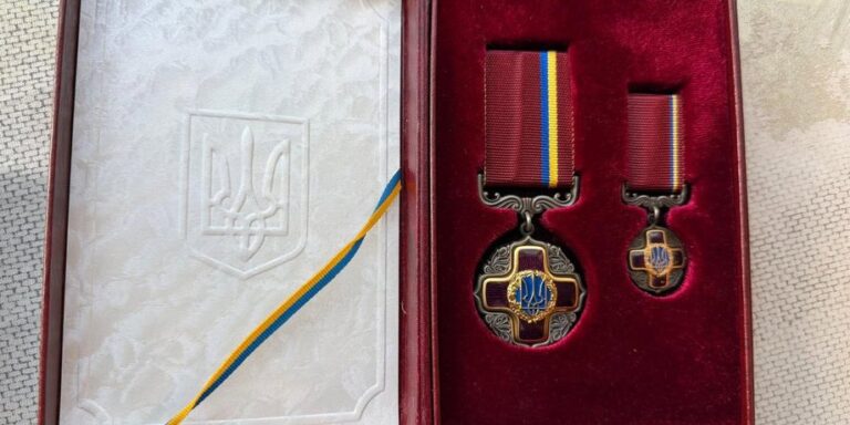 Польські політики повертають українські нагороди: скандал набирає обертів 1