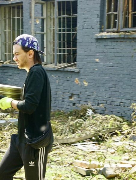 Врятовано скарби кіно: 120 культових фільмів Довженко-центру пережили російську атаку 24 Врятовано скарби кіно: 120 культових фільмів Довженко-центру пережили російську атаку 24