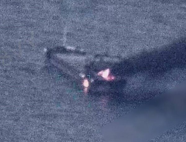 Головна 85 Атака на іноземні судна: Росіяни вбили моряка. Є відео.