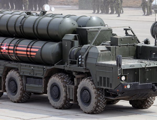 Зенітні установки С-400 охороняють доньку Путіна: розкриваємо подробиці