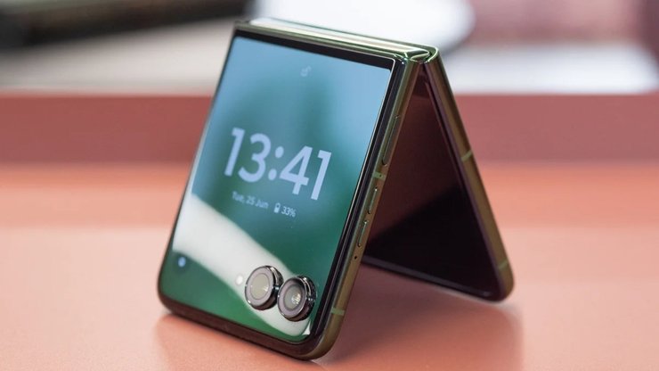 Motorola: Як компанія переписала історію мобільних телефонів від DynaTAC до Razr Ultra 6 Motorola: Як компанія переписала історію мобільних телефонів від DynaTAC до Razr Ultra 6