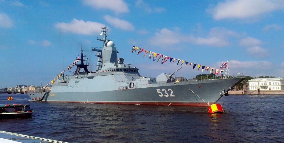 Українські дрони завдали удару по російському корвету «Бойкий»: деталі від «Мадяра»