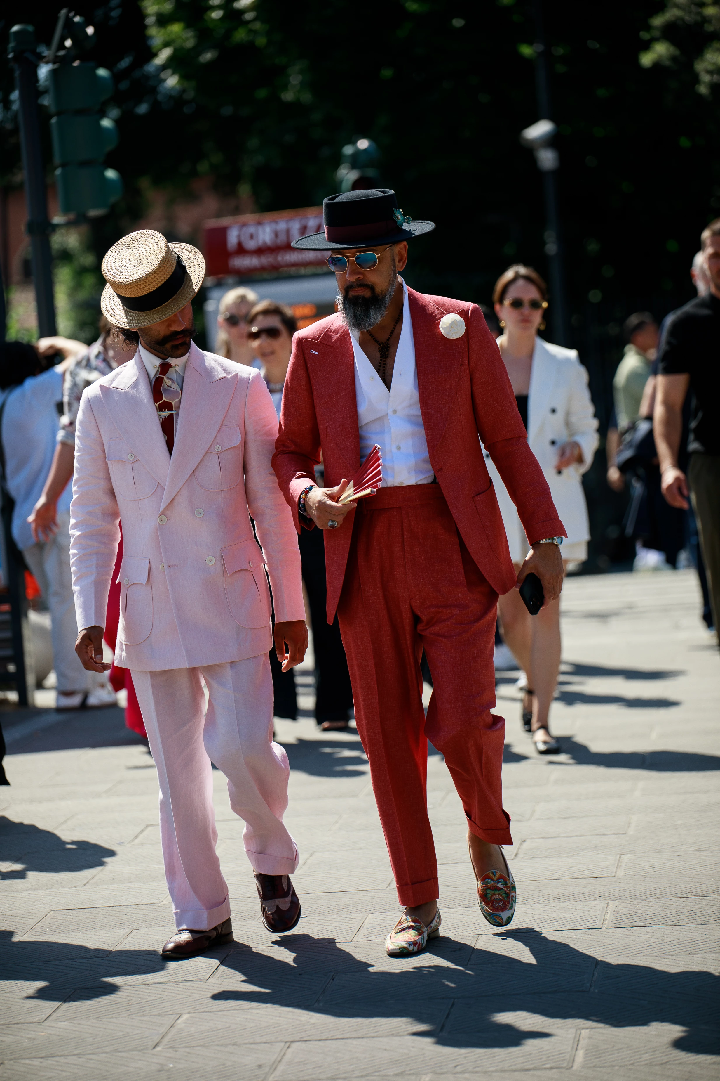 Флоренція палає: стильні образи з Pitti Uomo, що задають тренди 48 Флоренція палає: стильні образи з Pitti Uomo, що задають тренди10
