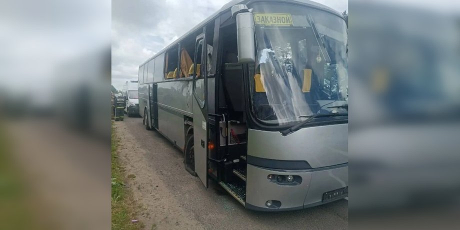 Провокації РФ: Кремль звинуватив Україну в ударі по автобусу — фото 11 Провокації РФ: Кремль звинуватив Україну в ударі по автобусу — фото 11