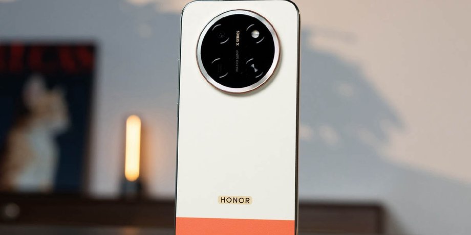 Honor вражає: доступний смартфон з батареєю 11 000 мА·год – скільки коштує новинка? 3 Honor вражає: доступний смартфон з батареєю 11 000 мА·год – скільки коштує новинка? 3