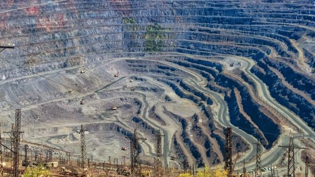 Південний гірничо-збагачувальний комбінат частково припиняє свою діяльність у зв'язку з нападами агресора на комерційні судна. 2