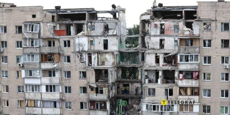 Наслідки нічної атаки РФ: Київ та Вишневе під ударом — фоторепортаж 6
