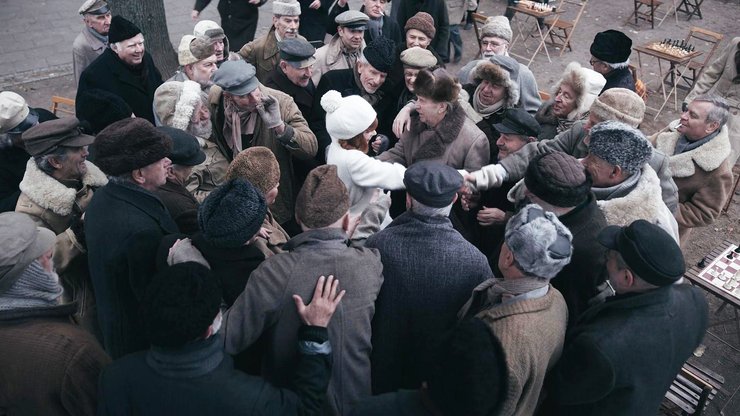 Netflix підкорює світ: як «Хід королеви» став головним хітом року 7 Netflix підкорює світ: як «Хід королеви» став головним хітом року 7