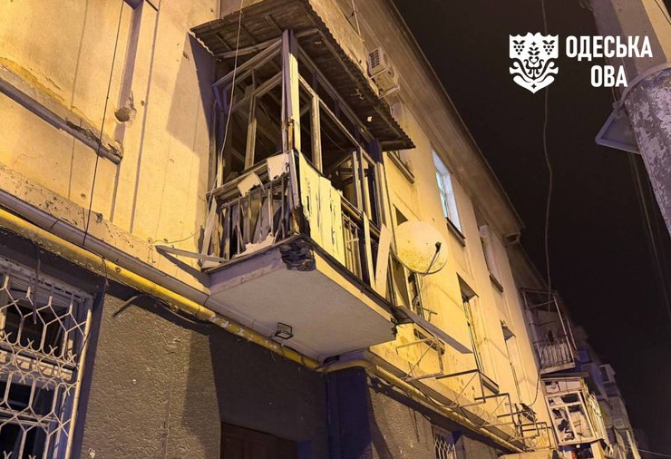 Одеса під ударом: потужні вибухи сколихнули місто від ракетної атаки, є жертви 4 Одеса під ударом: потужні вибухи сколихнули місто від ракетної атаки, є жертви 4