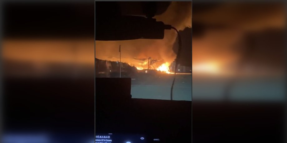 Київ під атакою: Полум'я охопило ринок «Почайна» після балістичних ударів 2 Київ під атакою: Полум'я охопило ринок «Почайна» після балістичних ударів 2