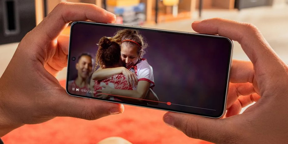 Motorola дивує: смартфон із флагманськими можливостями за доступною ціною вже в Україні! 5 Motorola дивує: смартфон із флагманськими можливостями за доступною ціною вже в Україні! 5
