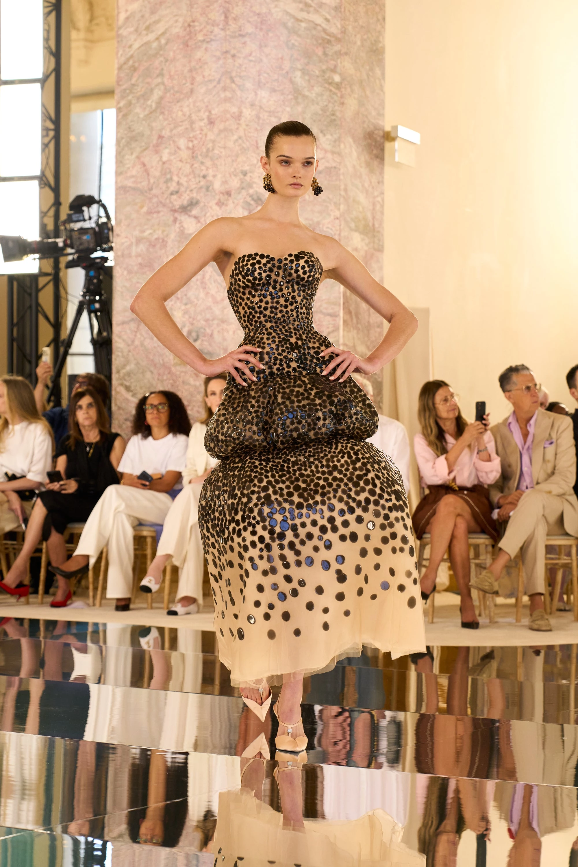 Schiaparelli: Колекція, що переосмислює моду як мистецтво4