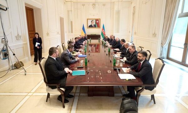 Торговий обіг з Азербайджаном за рік збільшився на 10% і має значний потенціал для подальшого зростання, а співпраця сприятиме транзиту з Центральною Азією – заявив посол