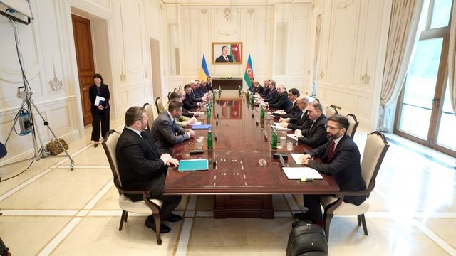 Торговий обіг з Азербайджаном за рік збільшився на 10% і має значний потенціал для подальшого зростання, а співпраця сприятиме транзиту з Центральною Азією – заявив посол 2 Торговий обіг з Азербайджаном за рік збільшився на 10% і має значний потенціал для подальшого зростання, а співпраця сприятиме транзиту з Центральною Азією – заявив посол 2