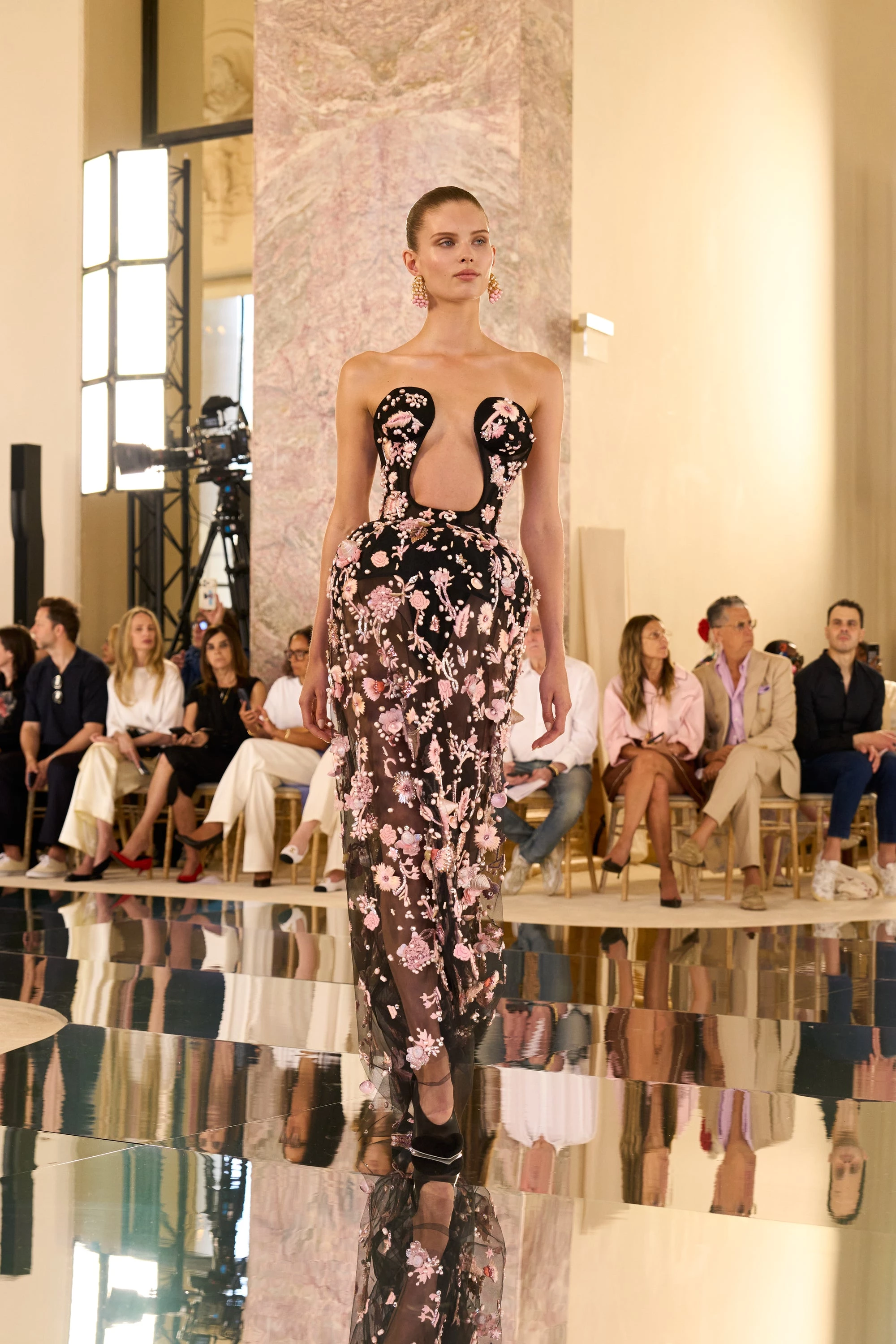 Schiaparelli: Колекція, що переосмислює моду як мистецтво7