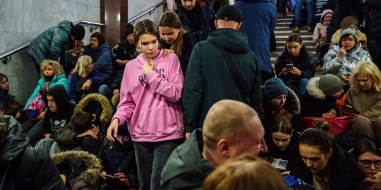 Київ під обстрілом: Понад 56 тисяч українців знайшли прихисток у метро 30 липня 3 Київ під обстрілом: Понад 56 тисяч українців знайшли прихисток у метро 30 липня 3