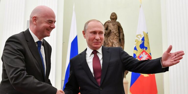 ФІФА та УЄФА розглядають повернення російських клубів і збірних: що відомо про плани 24 ФІФА та УЄФА розглядають повернення російських клубів і збірних: що відомо про плани 24