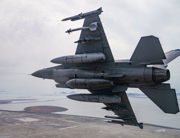 Український пілот катапультувався з F-16: деталі інциденту