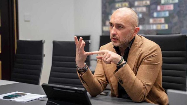 Сектори транспорту, видобутку корисних копалин та енергетики найбільше потерпають від російських нападів, Національний банк оцінює збитки для економіки в 0,9% ВВП, повідомив Пишний. 2 Сектори транспорту, видобутку корисних копалин та енергетики найбільше потерпають від російських нападів, Національний банк оцінює збитки для економіки в 0,9% ВВП, повідомив Пишний. 2