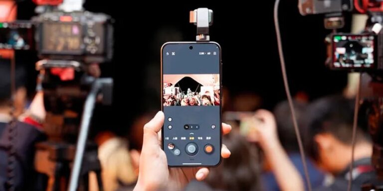 Honor Robot Phone: 200 МП камера та потужний чип — смартфон, що вас вразить 16 Honor Robot Phone: 200 МП камера та потужний чип — смартфон, що вас вразить 15