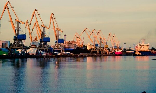 Maersk тимчасово зупиняє діяльність у&hellip;