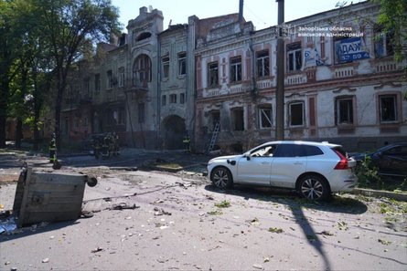 Запоріжжя під ударом: РФ скинула КАБи, є поранені цивільні 10 Запоріжжя під ударом: РФ скинула КАБи, є поранені цивільні 10