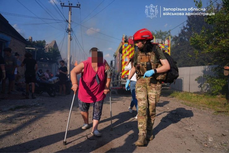 Запоріжжя під ударом: РФ скинула КАБи, є поранені цивільні 14 Запоріжжя під ударом: РФ скинула КАБи, є поранені цивільні 14