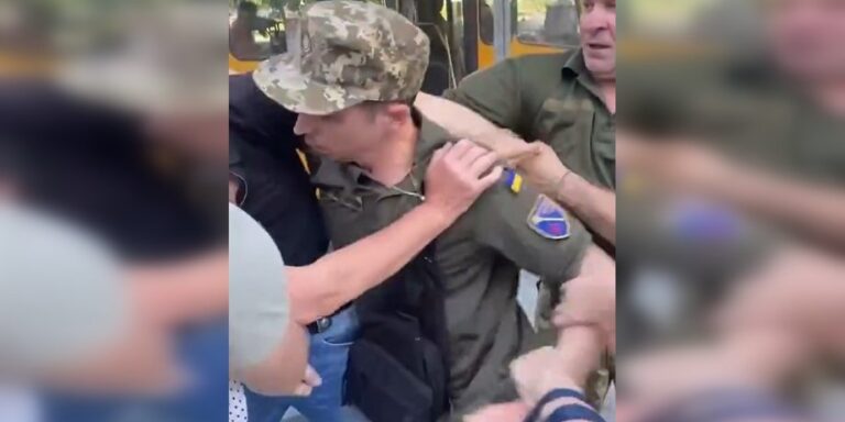 Ветеран пояснив, чому може відкрити вогонь по працівниках ТЦК: відео 5 Ветеран пояснив, чому може відкрити вогонь по працівниках ТЦК: відео 5