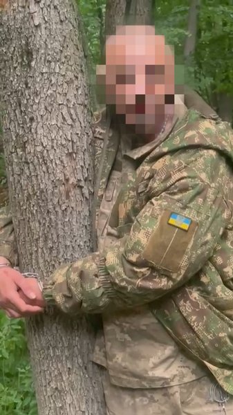 225 ОШП: Бійців били та тримали у "ямах" — ЗМІ розкривають деталі скандалу 4 225 ОШП: Бійців били та тримали у "ямах" — ЗМІ розкривають деталі скандалу 4