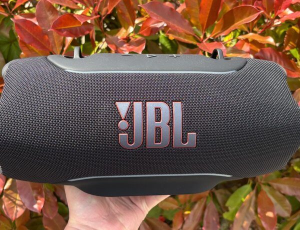 JBL рокоче: експерти розкривають секрети найпотужнішої колонки літа 2026 (фото)