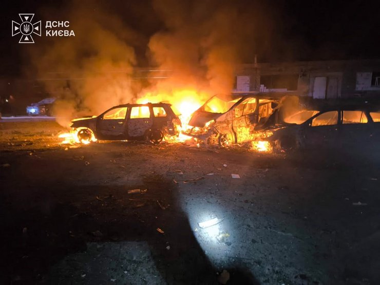 Київ під ракетним ударом: уражено три райони столиці 7 Київ під ракетним ударом: уражено три райони столиці 7