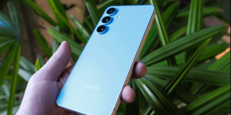 Samsung Galaxy FE перевершив флагман: розкрито переваги доступної моделі 2 Samsung Galaxy FE перевершив флагман: розкрито переваги доступної моделі 2