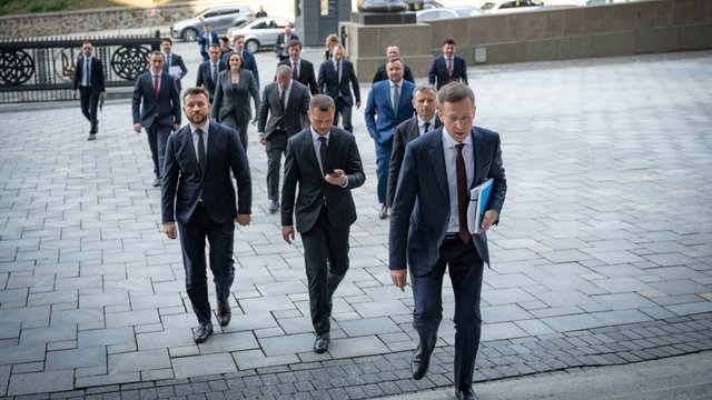 Кінець війни та підтримка інвестицій – такі очікування бізнесу від нового прем’єр-міністра Корецького щодо продовження курсу до Європи.