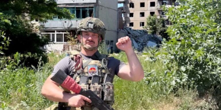 Скандальний політик з Німеччини відвідав окупований Донецьк: що це означає? 36